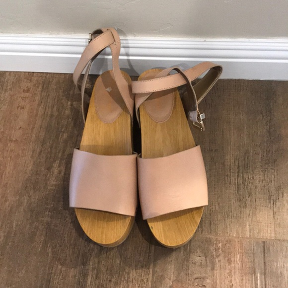 Platform tan shoes - Picture 3 of 5